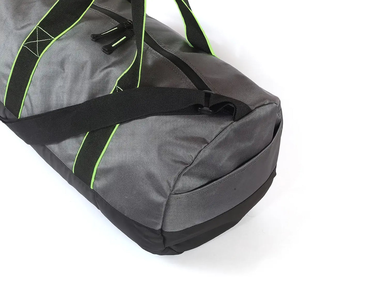 DIVULGE NEO Training Bag/Duffel Bag/Gym Bag/Sports Bag for Men and Women 27 litres Water Resistant