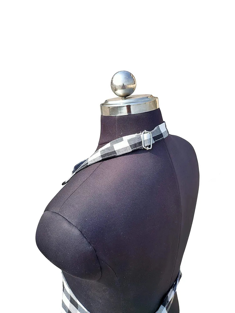 GLUN Waterproof Unisex Kitchen Checkered Design Apron with 2 Front Centre Pocket With Adjustable Neck Strap