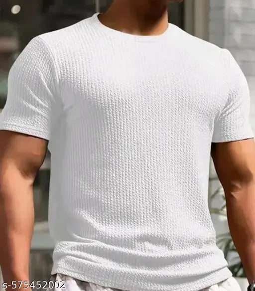 FIT AND RELAXED T SHIRT FOR MEN.