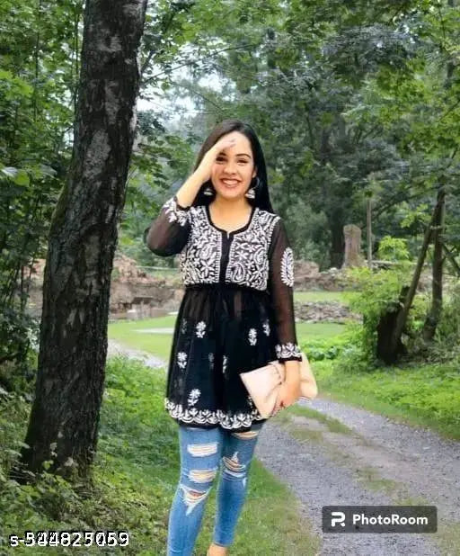Kashvi Drishya Kurtis