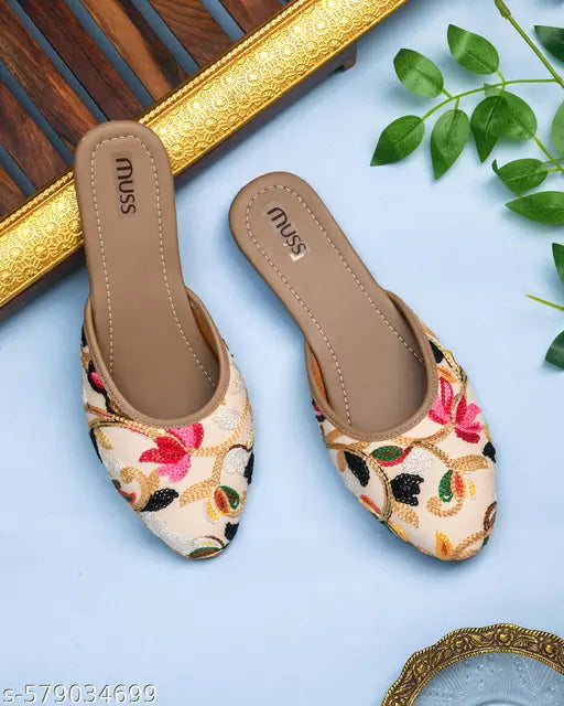 women's footwear, mojaris