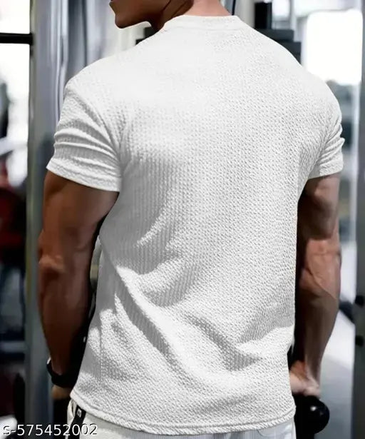 FIT AND RELAXED T SHIRT FOR MEN.